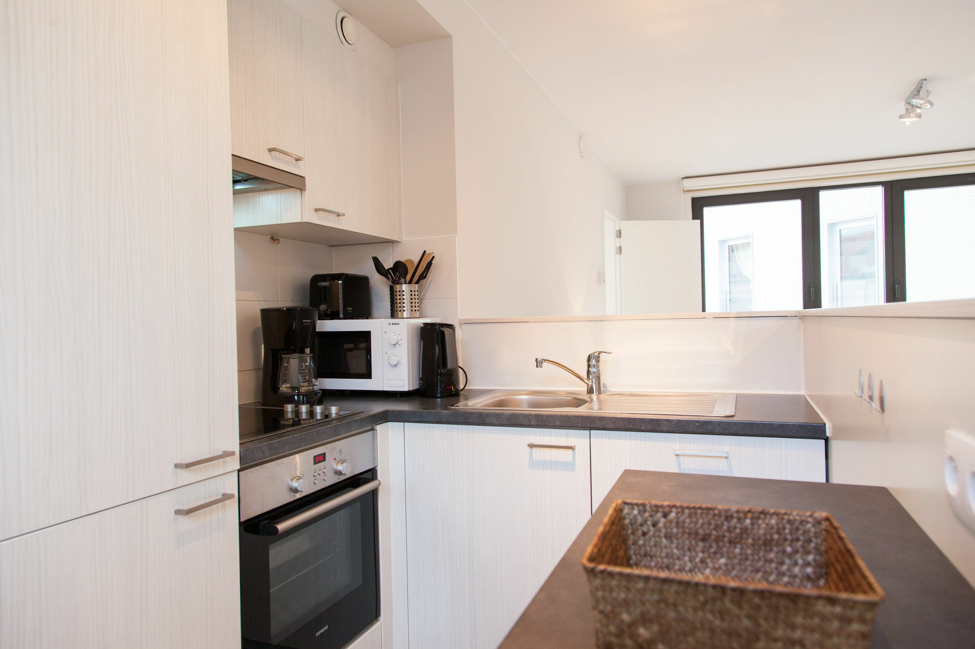 Sweet Inn Apartments - Place Flagey Брюссель Экстерьер фото